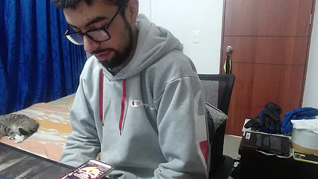 Snapshot of fvckolombianguyy chatting on February 2025 11:52:01 PM fvckolombianguyy online show from February 2025 11:52:01 PM