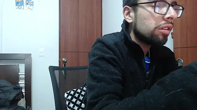 Snapshot of fvckolombianguyy chatting on February 2025 05:08:01 AM fvckolombianguyy online show from February 2025 05:08:01 AM