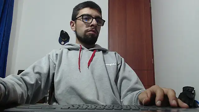 Snapshot of fvckolombianguyy chatting on February 2025 03:46:02 AM fvckolombianguyy online show from February 2025 03:46:02 AM