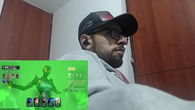 Snapshot of fvckolombianguyy chatting on February 2025 03:22:01 AM fvckolombianguyy online show from February 2025 03:22:01 AM