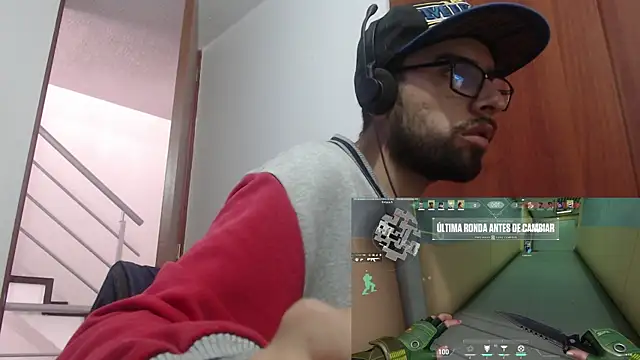 Snapshot of fvckolombianguyy chatting on February 2025 10:22:02 PM fvckolombianguyy online show from February 2025 10:22:02 PM