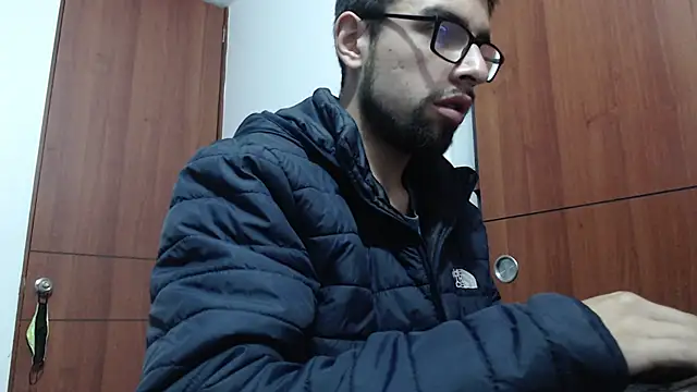 Snapshot of fvckolombianguyy chatting on February 2025 05:12:02 AM fvckolombianguyy online show from February 2025 05:12:02 AM