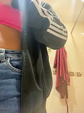 Fancyxlove online show from October 2025 12:48:02 PM