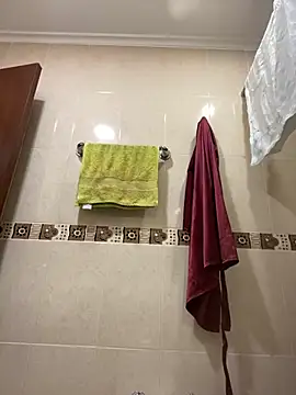 Fancyxlove online show from October 2025 12:39:02 PM