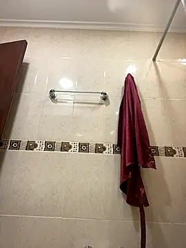 Fancyxlove online show from October 2025 12:39:02 PM