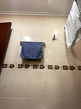 Fancyxlove online show from November 2025 12:41:01 PM