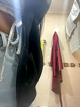 Fancyxlove online show from October 2025 12:35:03 PM