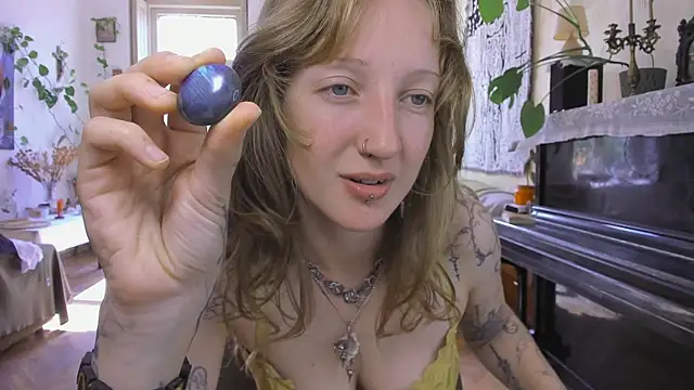 Snapshot of Miranda2_0 chatting on September 2025 07:37:02 AM Miranda2 0 online show from September 2025 07:37:02 AM