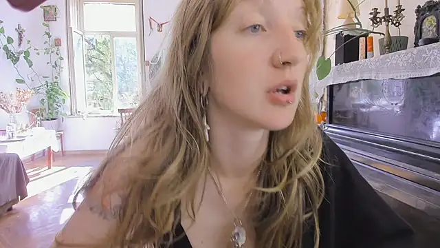 Snapshot of Miranda2_0 chatting on September 2025 06:40:02 AM Miranda2 0 online show from September 2025 06:40:02 AM