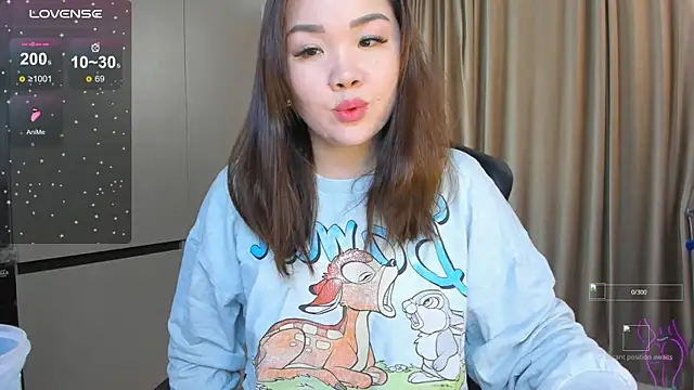 Snapshot of azure_moon2 chatting on November 2025 01:37:02 PM azure moon2 online show from November 2025 01:37:02 PM