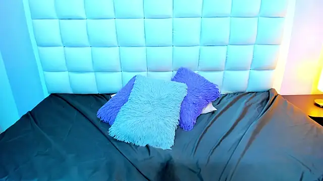 teresasroom  online show from March 2026 04:44:01 PM