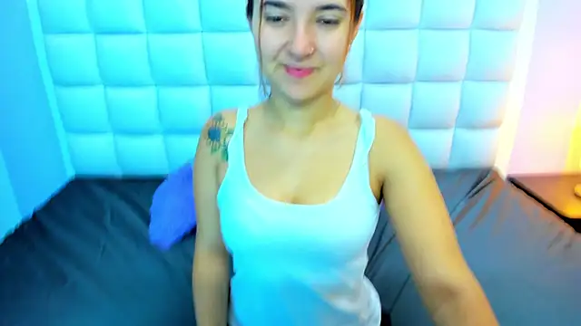 teresasroom  online show from April 2026 11:34:02 AM