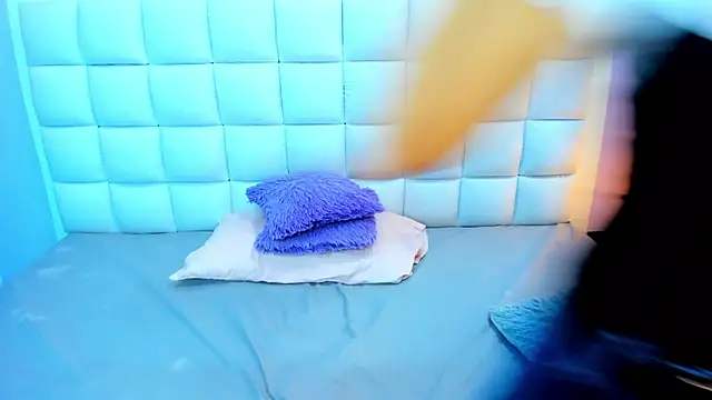 teresasroom  online show from March 2026 01:38:02 PM