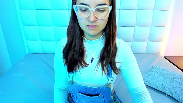 teresasroom  online show from May 2026 02:01:01 PM