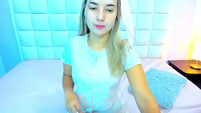 teresasroom  online show from September 2025 12:00:02 PM