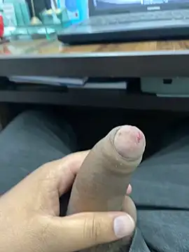 Snapshot of kavilv69fuck chatting on December 2024 07:57:01 AM kavilv69fuck online show from December 2024 07:57:01 AM