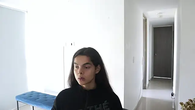  Vahos  online show from February 2025 06:15:01 PM