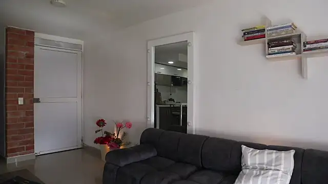  Vahos  online show from November 2025 05:28:02 PM