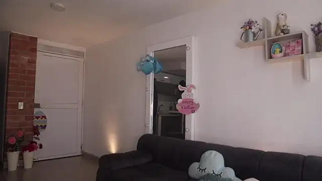  Vahos  online show from April 2026 05:15:02 PM