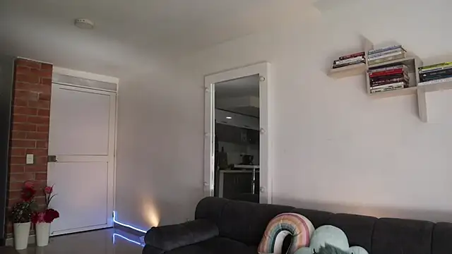  Vahos  online show from March 2026 05:30:01 PM