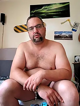 Snapshot of GerTom84 chatting on June 2026 01:38:02 PM GerTom84 online show from June 2026 01:38:02 PM