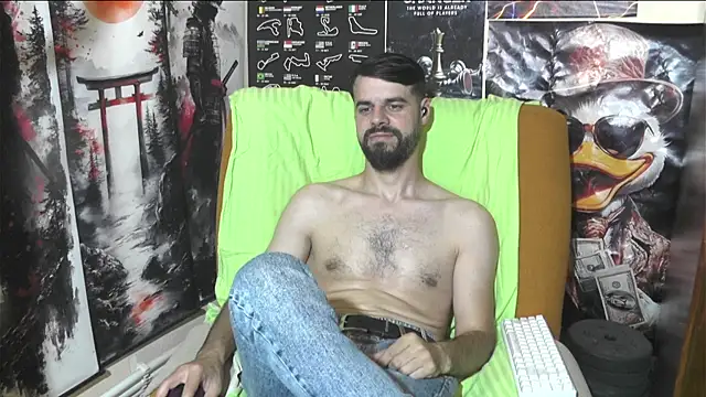 Snapshot of 00george chatting on June 2026 01:28:02 AM 00george online show from June 2026 01:28:02 AM