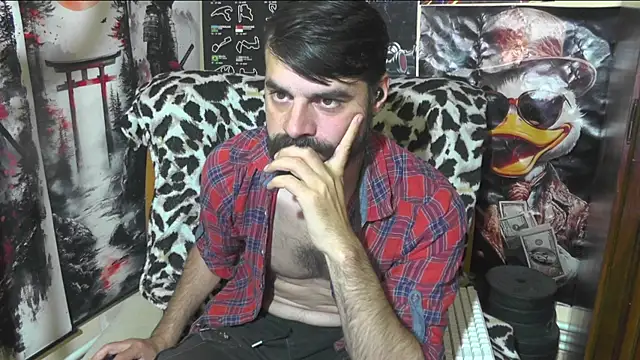 Snapshot of 00george chatting on May 2026 11:31:02 AM 00george online show from May 2026 11:31:02 AM