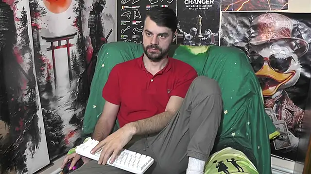 00george online show from April 2026 09:05:01 PM