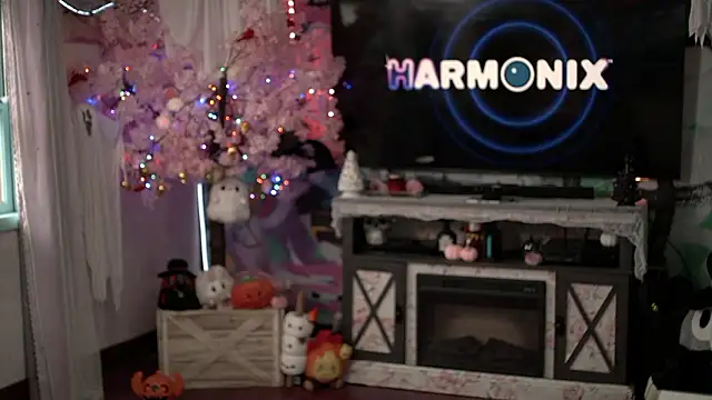 Snapshot of Nikki_Torres chatting on September 2025 04:35:02 PM Nikki Torres online show from September 2025 04:35:02 PM