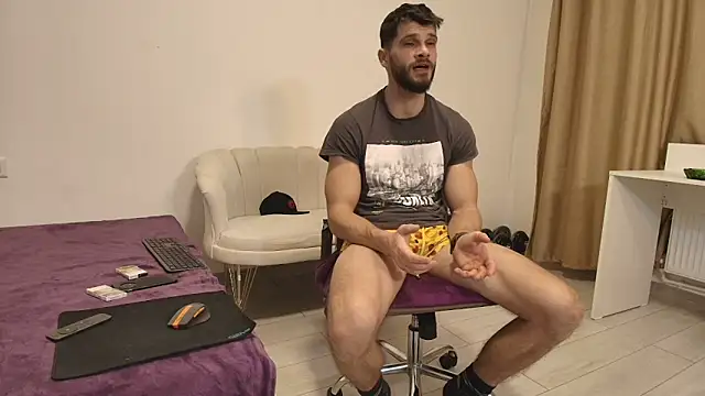 MauroTwin online show from January 2026 06:03:02 PM