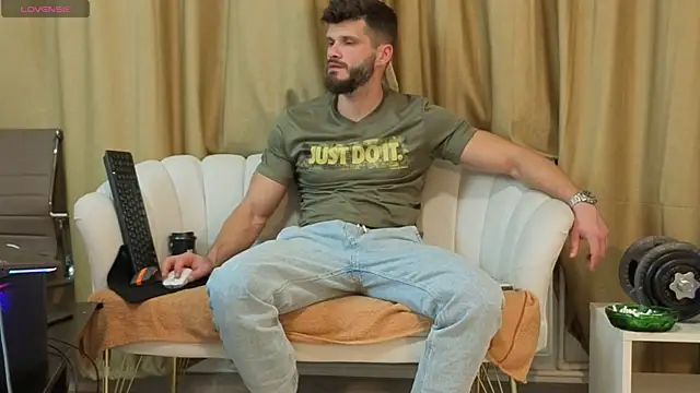 MauroTwin online show from October 2025 05:02:01 PM