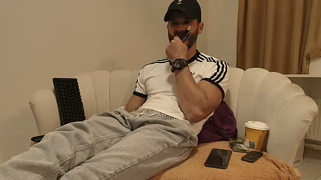 MauroTwin online show from May 2026 06:51:02 PM