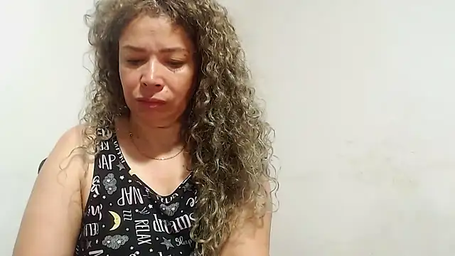 dalilasquirt1 online show from October 2025 11:31:01 AM