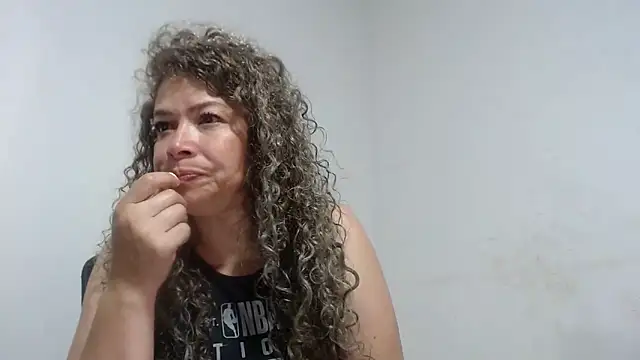 dalilasquirt1 online show from October 2025 11:31:01 AM