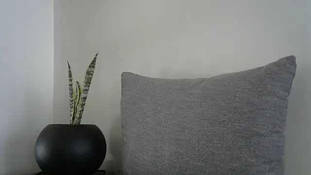 missytrig online show from February 2026 12:02:02 PM