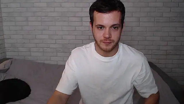 Alexxx horny online show from October 2025 04:41:01 PM