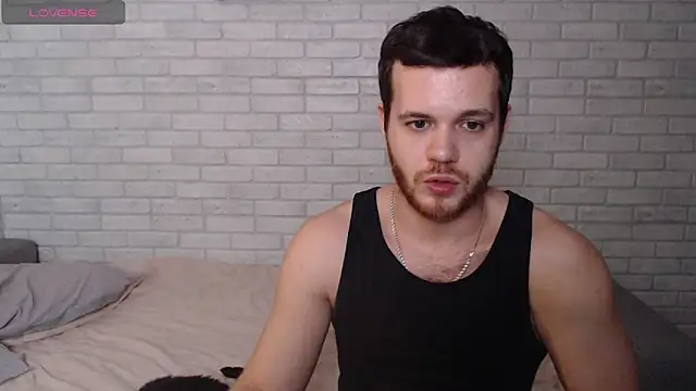 Alexxx horny online show from December 2025 06:14:02 PM