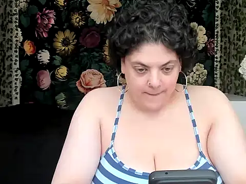 Exotic-Melons online show from October 2025 04:50:02 PM