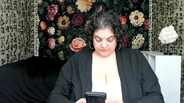 Exotic-Melons online show from April 2026 06:09:02 PM