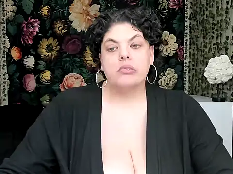 Exotic-Melons online show from November 2025 07:19:02 PM