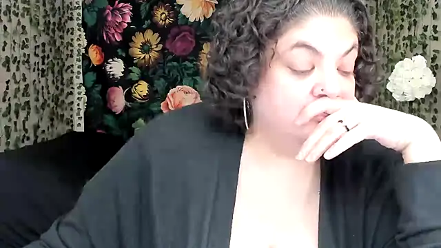 Exotic-Melons online show from May 2026 08:12:02 PM