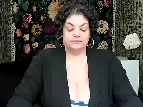 Exotic-Melons online show from November 2025 07:03:01 PM