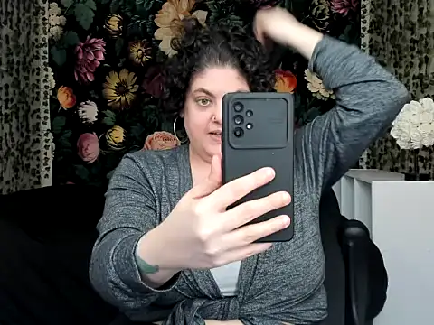 Exotic-Melons online show from December 2025 08:31:02 PM