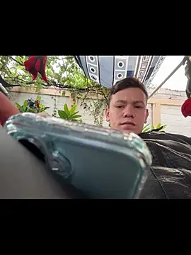 Snapshot of simon_and_david chatting on November 2025 10:04:02 PM simon and david online show from November 2025 10:04:02 PM