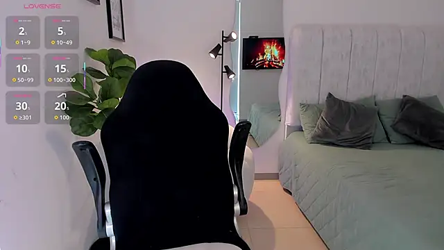 AmyWood online show from March 2026 06:22:01 PM