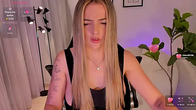 AmyWood online show from January 2026 05:27:02 PM