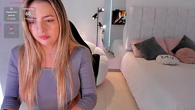 AmyWood online show from March 2026 07:30:02 PM