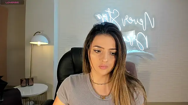 Snapshot of AmyWood chatting on January 2025 12:38:01 AM AmyWood online show from January 2025 12:38:01 AM