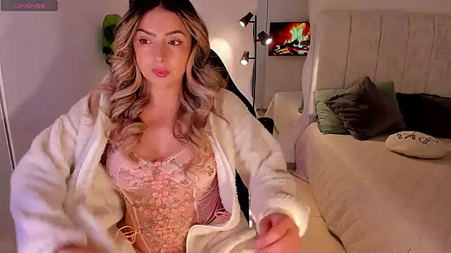 AmyWood online show from May 2026 10:29:01 AM