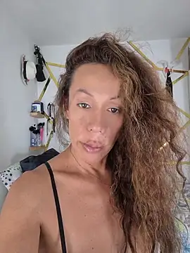 YOURSDEBORA online show from May 2026 10:29:01 PM